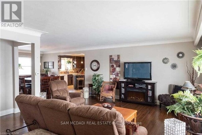 Photo du bâtiment - 7003 Ann St