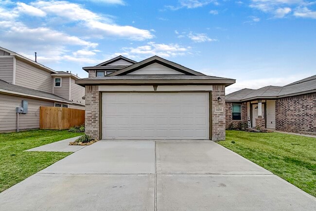 Building Photo - 14412 Conifer Dr