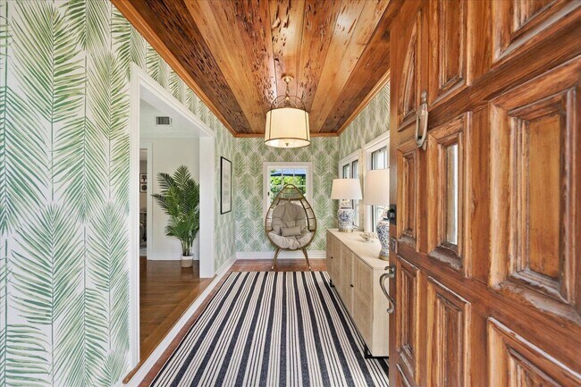 Foto del edificio - 221 Greymon Dr