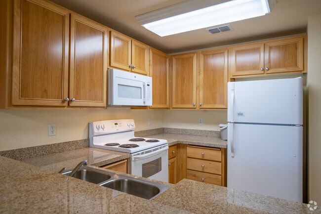 2BR, 2BA - Deluxe Two Bedroom - Heritage Estates Senior Apartments