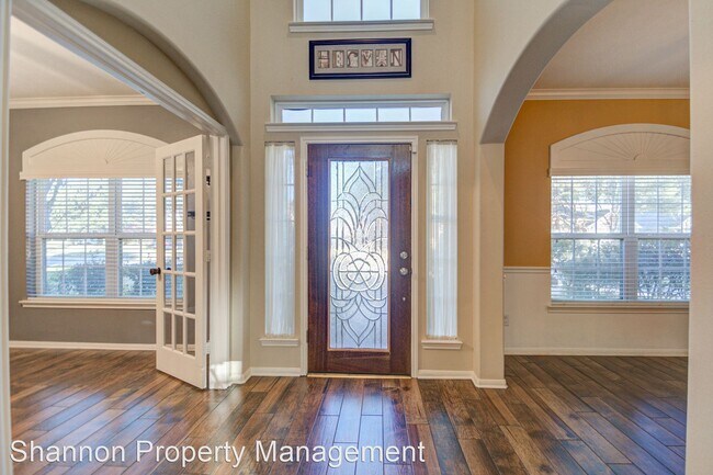 Building Photo - 4 br, 3.5 bath House - 7939 Sonoma Oak Drive