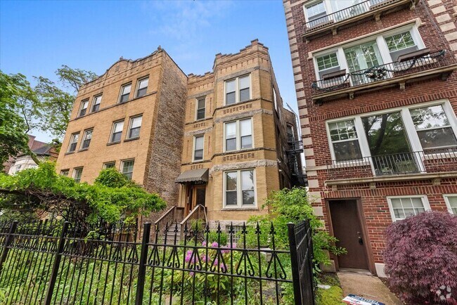 Building Photo - 4607 N Paulina St