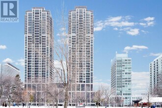 Building Photo - 1926-1926 Lake Shore Blvd W