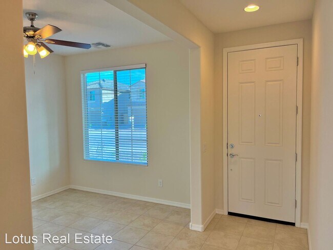 Foto del edificio - 4 br, 3.5 bath House - 19836 W Badgett Ln.