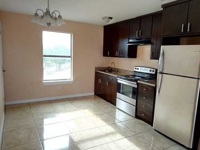 Foto del edificio - 1302 Quitaca Dr