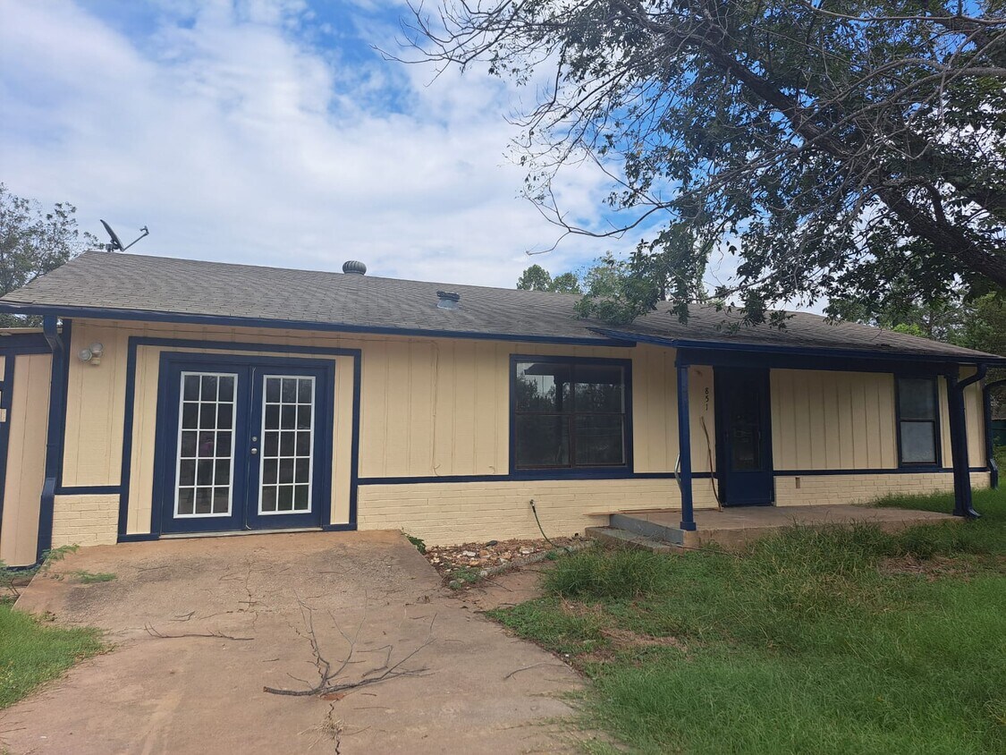 Foto principal - 851 Aspen Ln