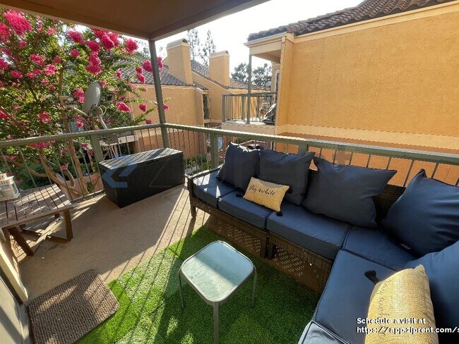 Foto del edificio - 10655 Lemon Ave