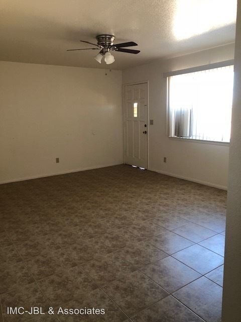 Foto del edificio - 8667 N Loop Blvd