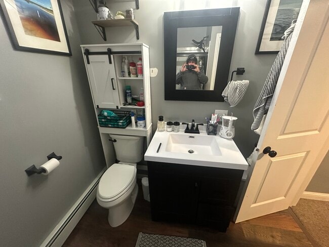 Building Photo - 397 W 4th St