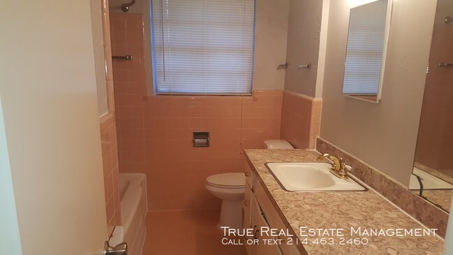 Foto del edificio - VACANT - READY FOR MOVE IN