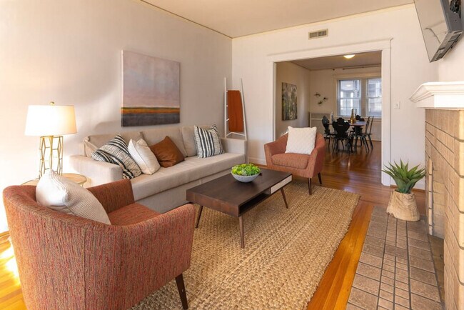 Foto del edificio - 2584 Madison Rd