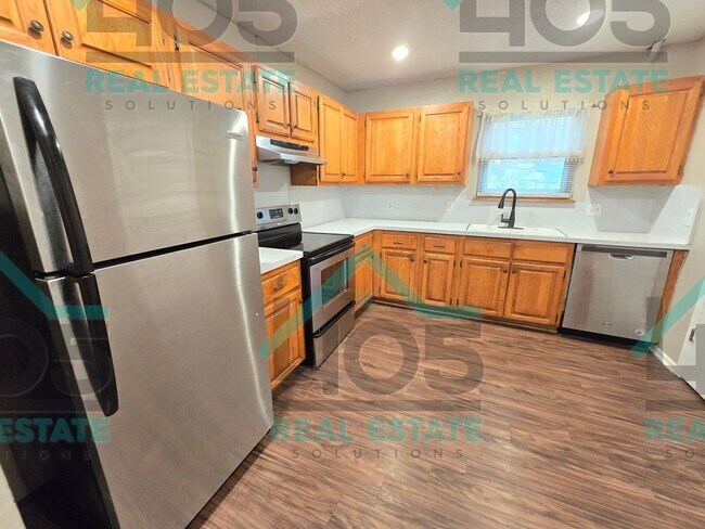 Building Photo - 3 Bed Rental in Carl Albert District!