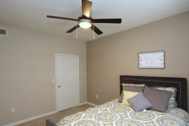 Building Photo - 1 bedroom in Austin TX 78744