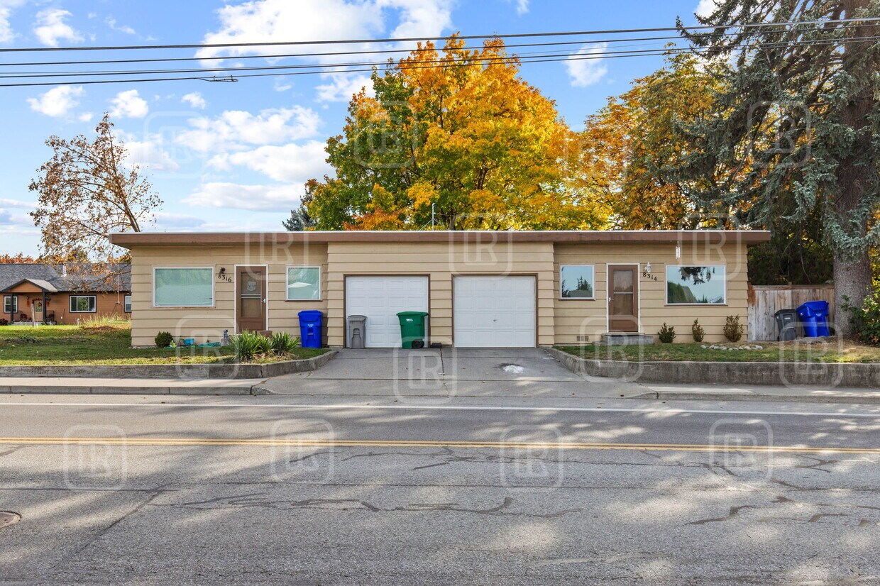 Primary Photo - 8314 E Broadway Ave
