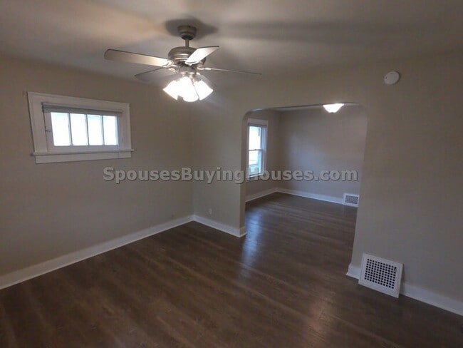 Building Photo - 622-624 N Emerson Ave