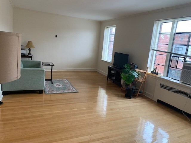 Building Photo - 95 Longwood Ave