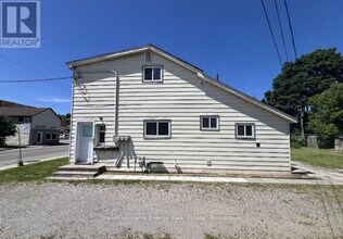 Building Photo - 169 Mary St N