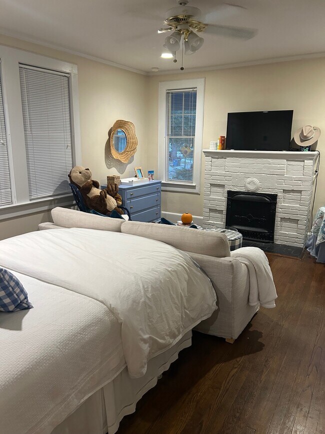 Foto del edificio - 149 S Bull St