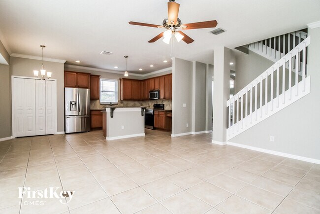 Foto del edificio - 483 Sycamore Springs St