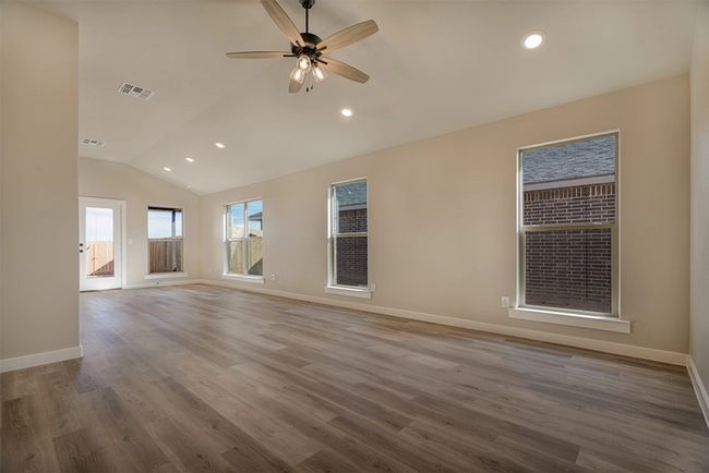 Foto del edificio - Brand New Construction in Willowbend