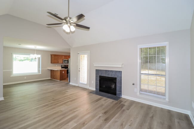 Building Photo - 190 Winding Creek Dr
