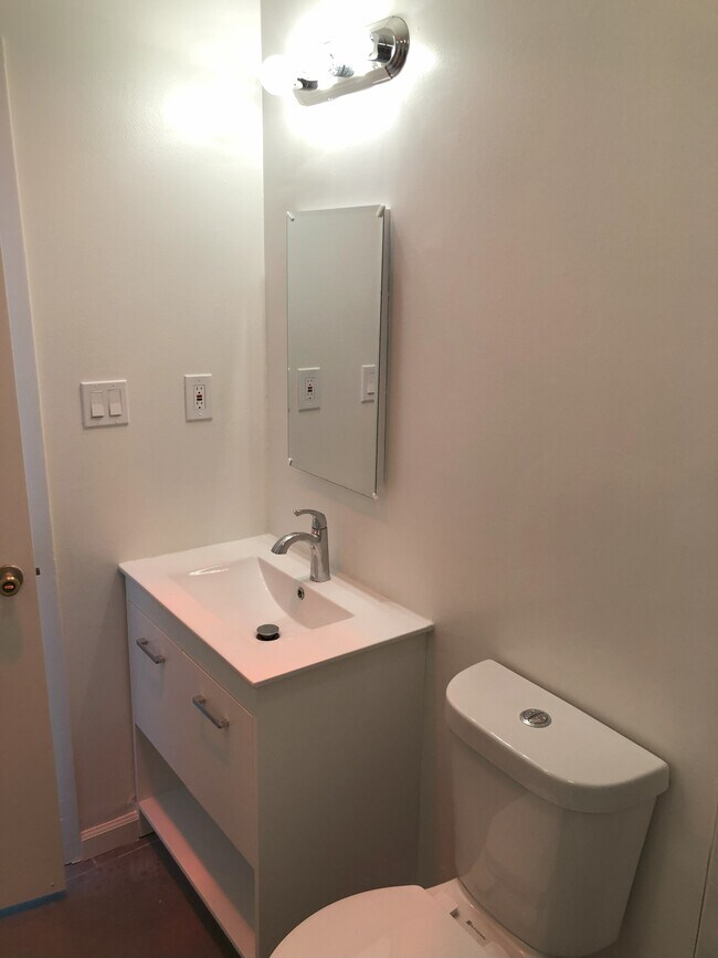 baño - 565 8th Ave