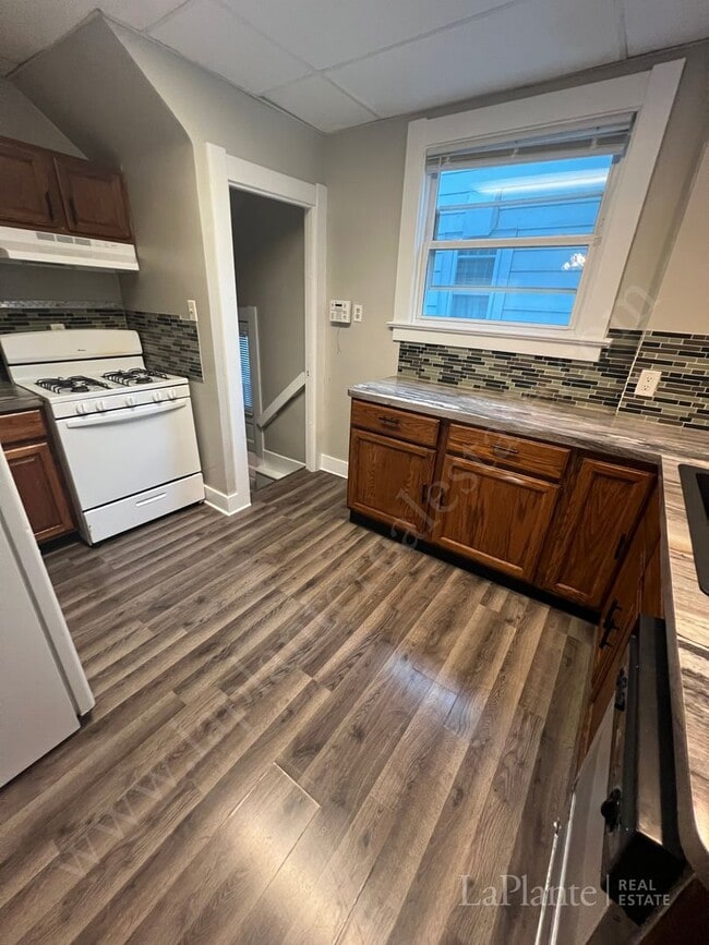 Building Photo - Introducing a charming 3 bedroom home for ...