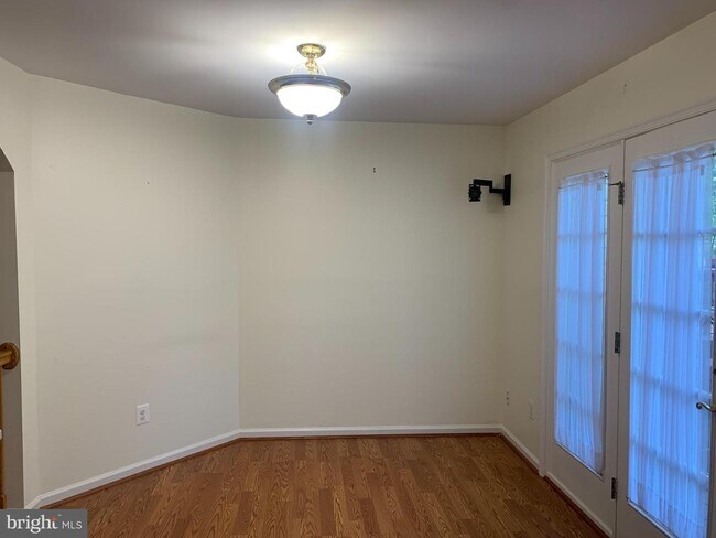 Building Photo - 43207 Gatwick Square