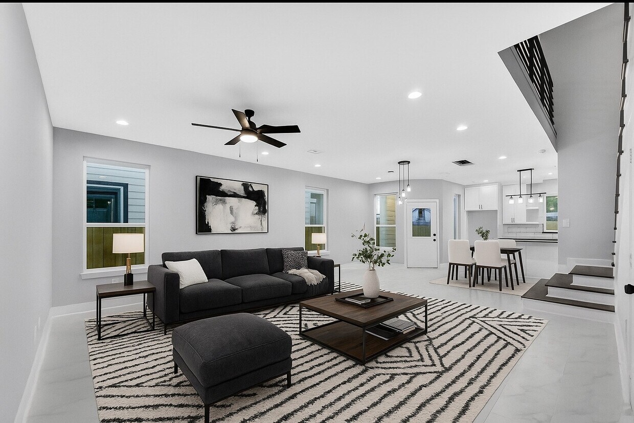 Foto principal - 8209 Sparta St