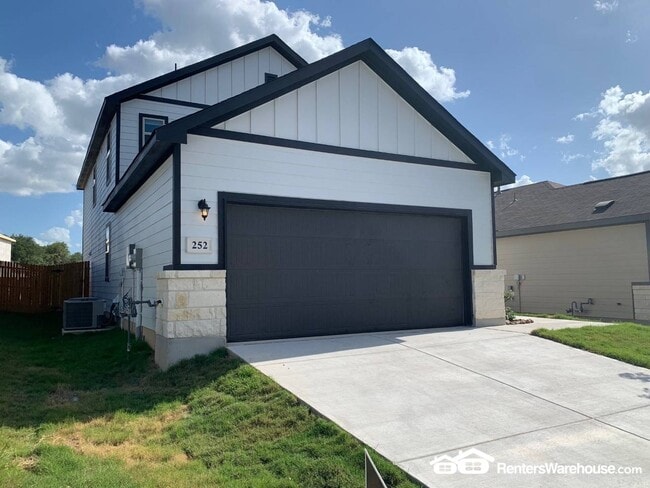 Building Photo - 252 Kinsley Wy