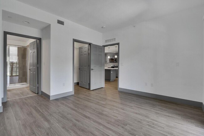 Foto del edificio - 630 NE 14th Ct