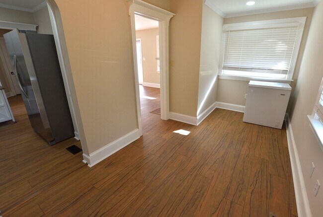 Foto del edificio - 1420 Eastern Ave