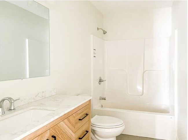 Photo - Melrose Street Apartment