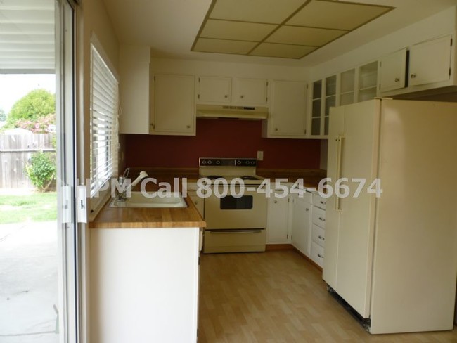 Building Photo - 430 Terrace Blvd