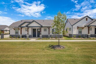 Building Photo - 7252 Borland Dr