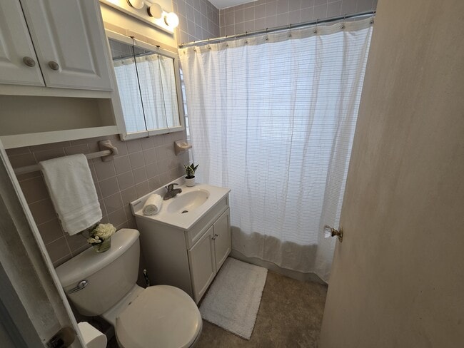 Building Photo - 2415 Carew St