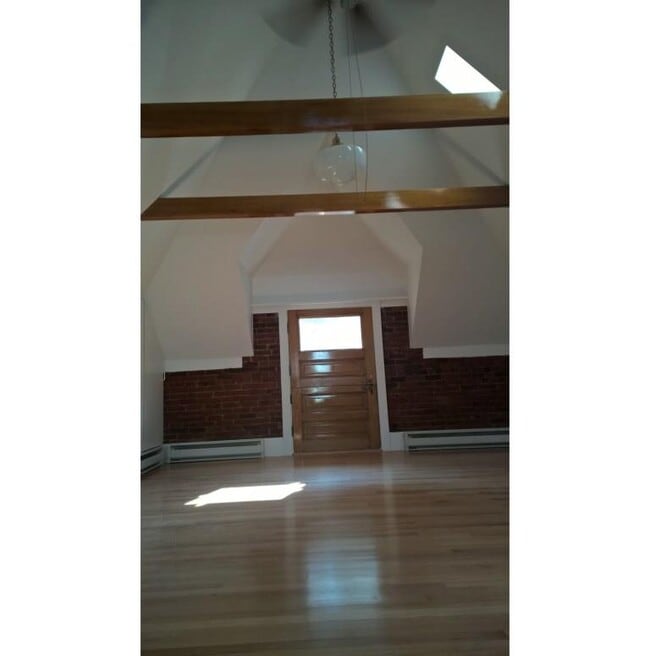 Building Photo - 1124 Vine St