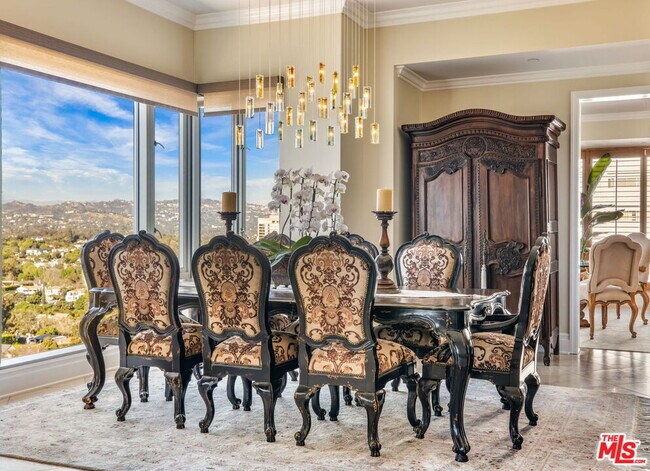 Foto del edificio - 10727 Wilshire Blvd