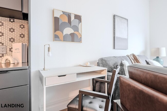 Foto del edificio - 2623 Keene St