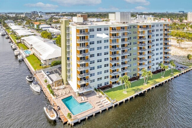 Foto del edificio - 2900 NE 30th St