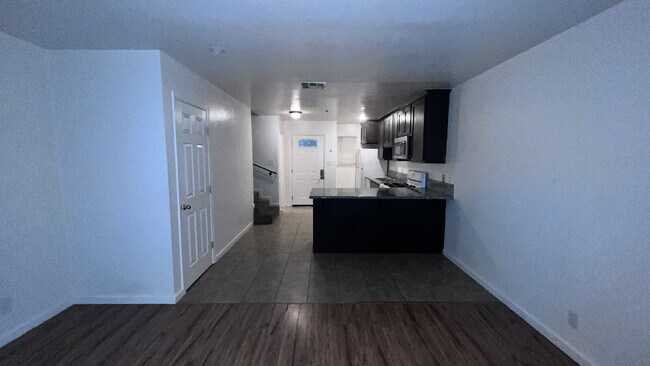 Foto del edificio - 1116 Evelyn Ln