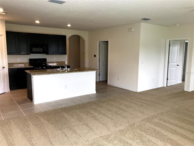 Building Photo - 6993 Silverado Ranch Blvd