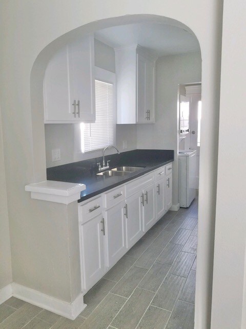Foto principal - 2484 Lewis Ave