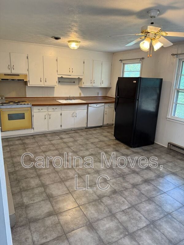 Building Photo - 129 Darby Ct