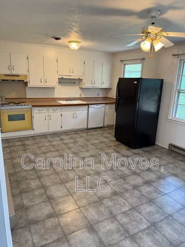 Foto del edificio - 129 Darby Ct