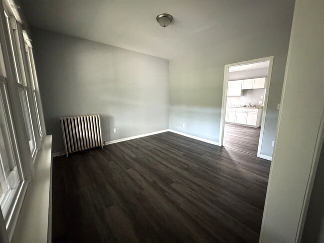 Sala de estar - 3235 N Bremen St