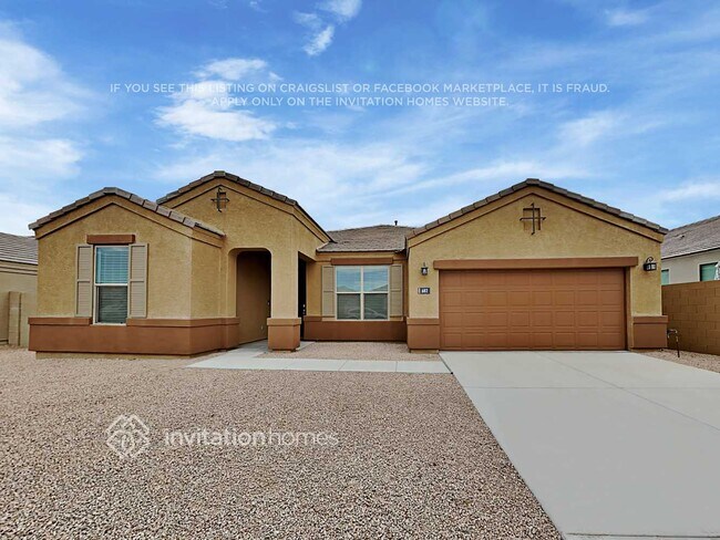 Building Photo - 682 W Belmont Red Trail