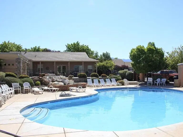 Foto principal - 6501 San Antonio Dr NE