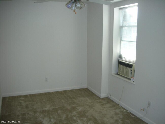 Foto del edificio - 1512 First St