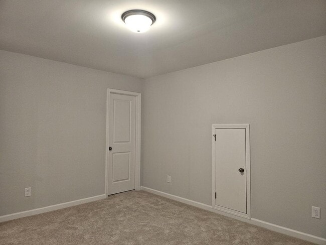 Foto del edificio - 1290 Jordan Brook Dr